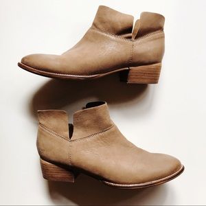 Seychelles booties - brown